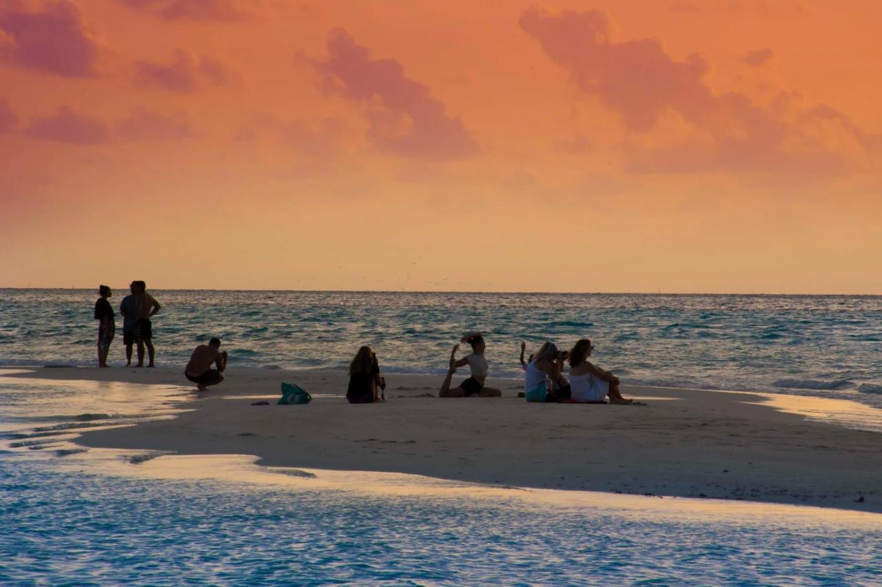 Empyrean Stay, Maldives Lodge